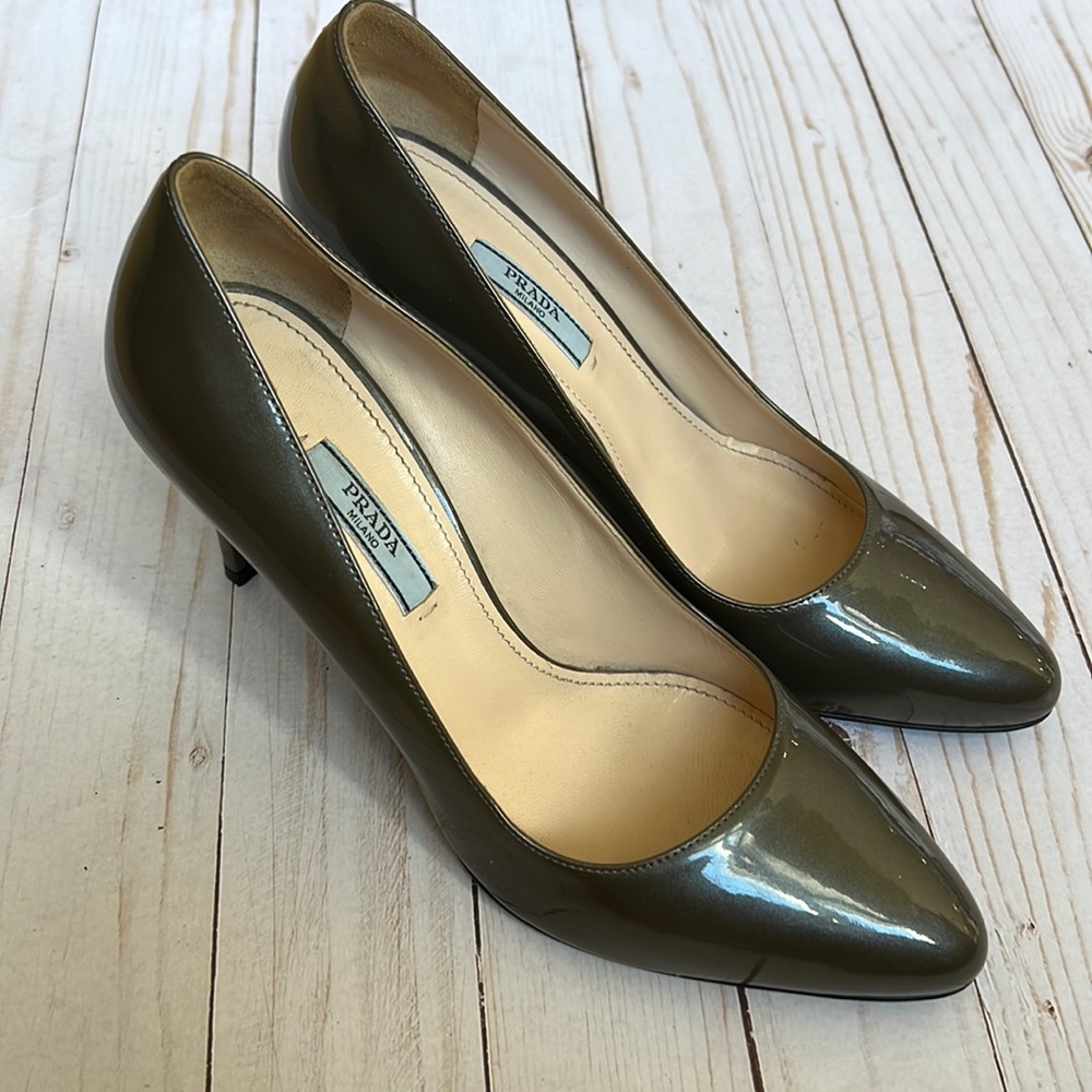 PRADA dark grey patent leather pumps heels 8.5